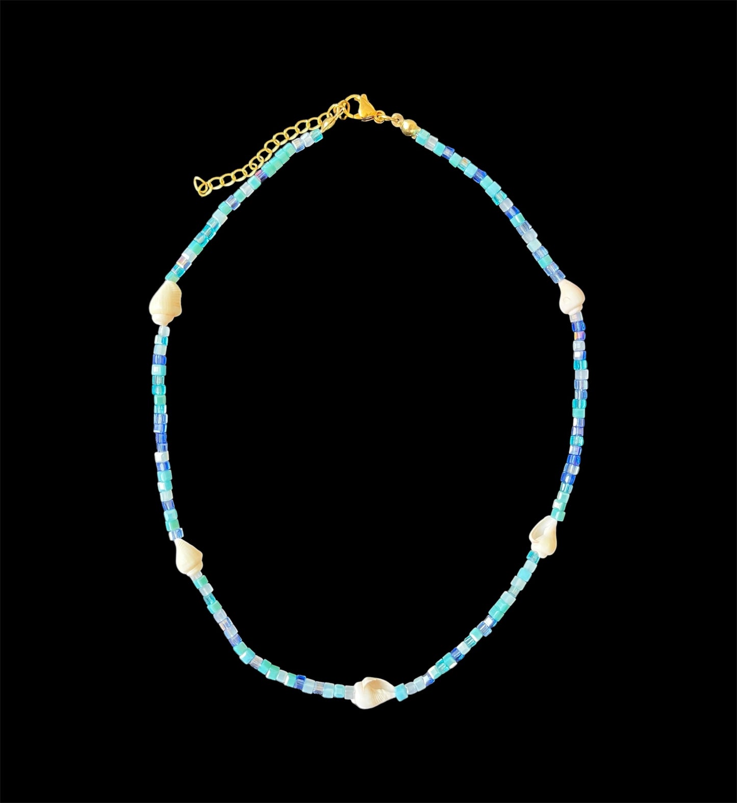 funky necklace✨